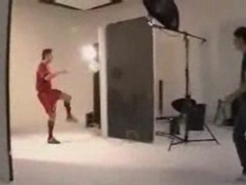 RONALDO VS CAMERAMAN