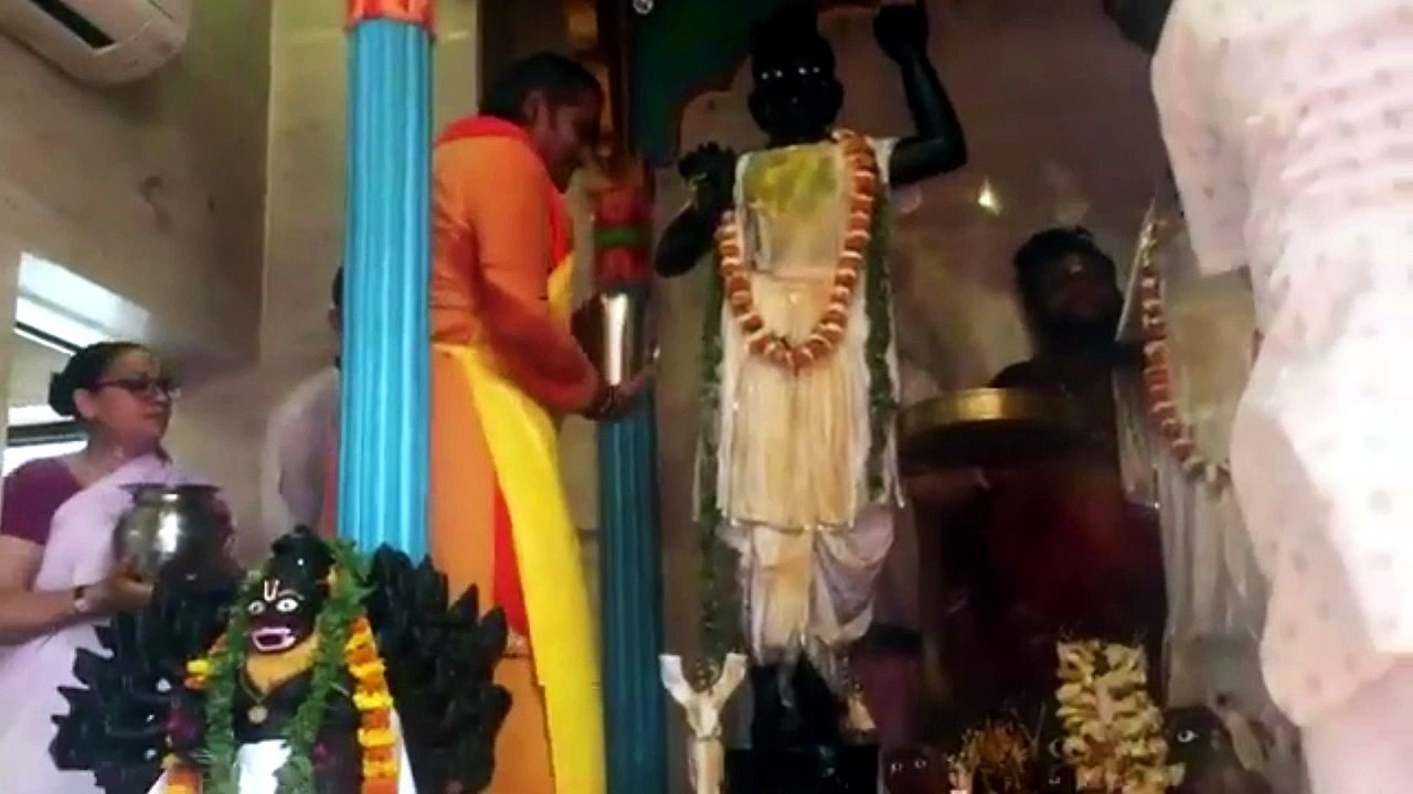 Satsang Sri Swami Vishwananda-2022-08-18-Garden-SPN