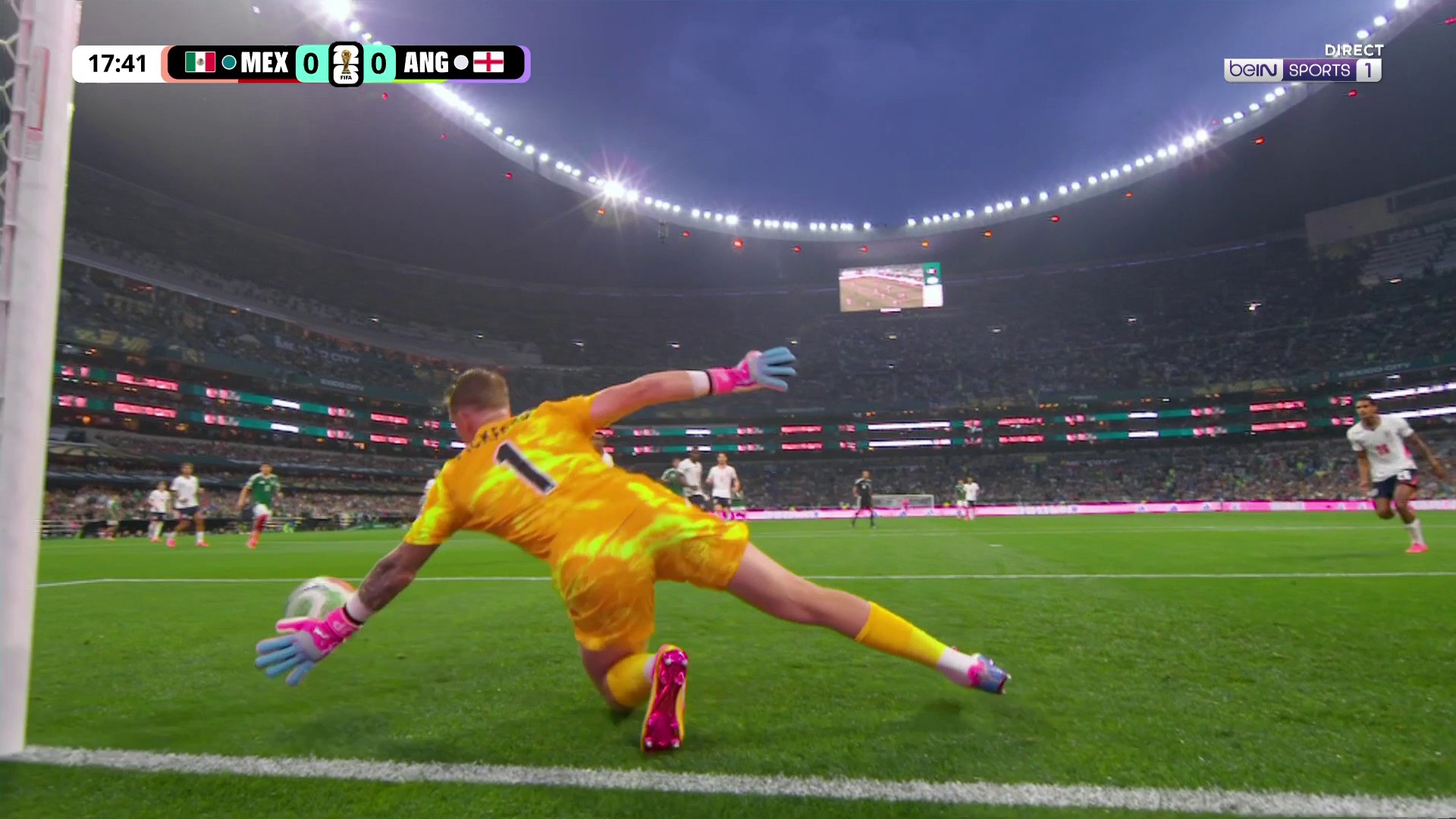 Coupe du Monde 2026 : Pickford sort un arrêt incroyable devant Jiménez !