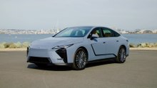 The new Lexus ES 350e luxury executive Design in Skylight blue