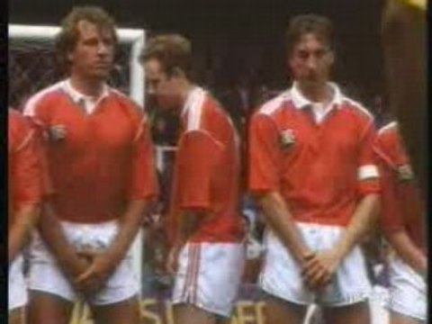 Vidéo Pub Foot trop marrante !! VOD