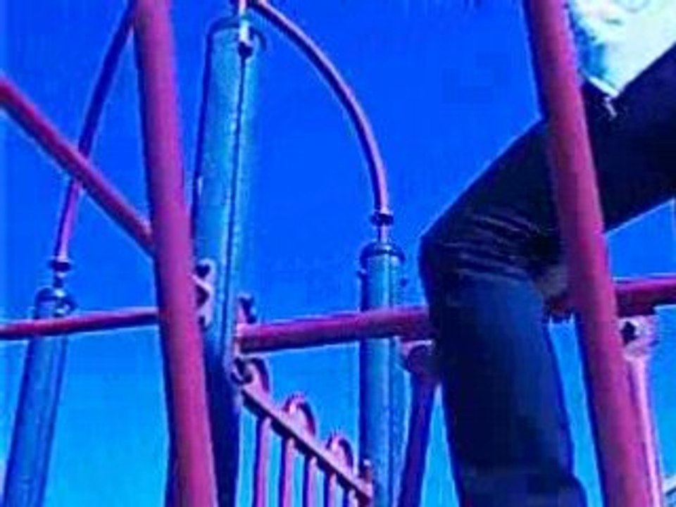 Toboggan qui fait mal au cul >