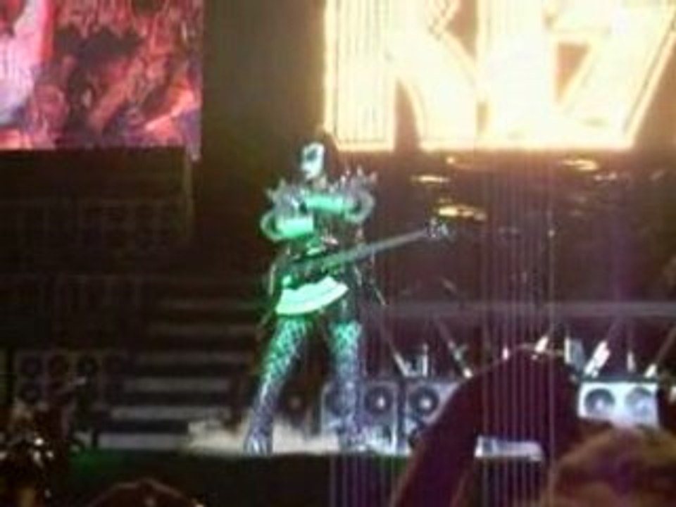 bassiste kiss gmm 2008