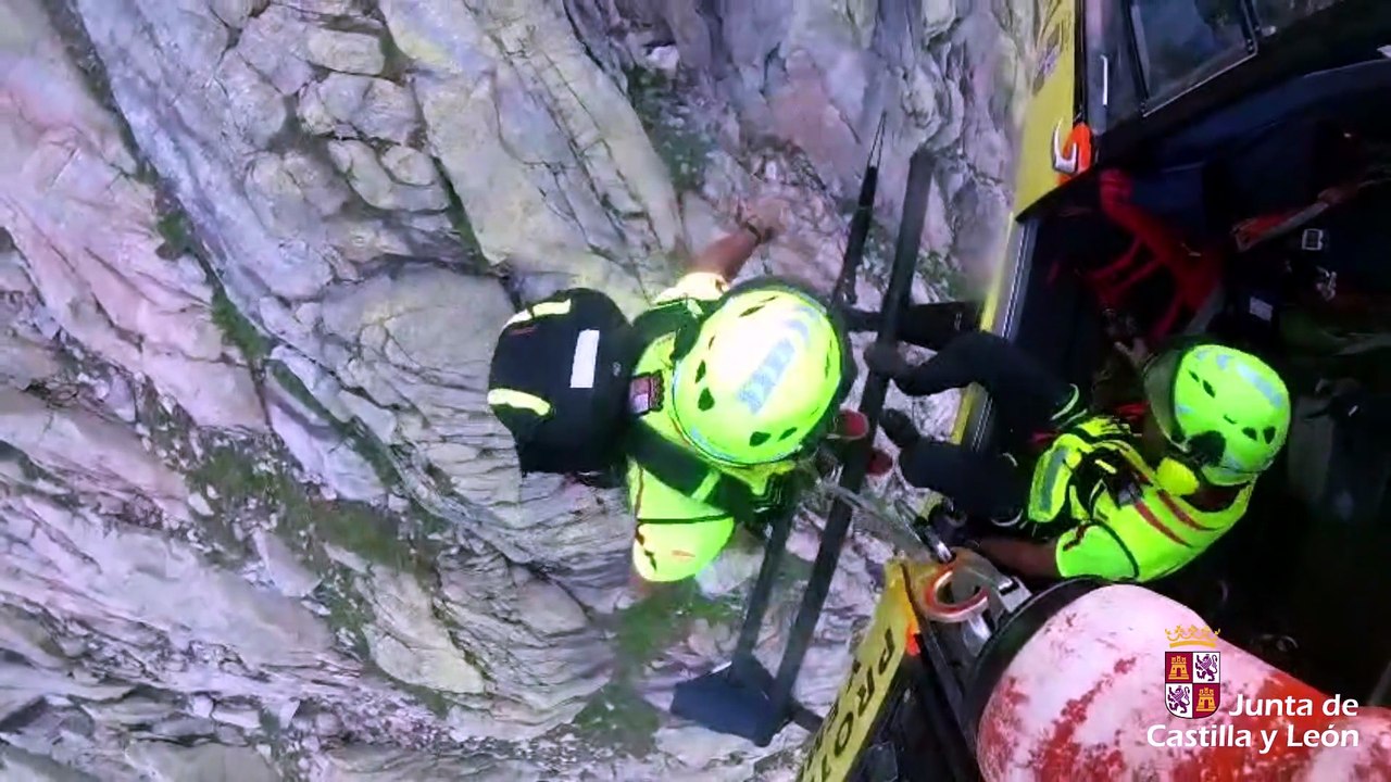 Rescate de montañeros enriscados en Gredos