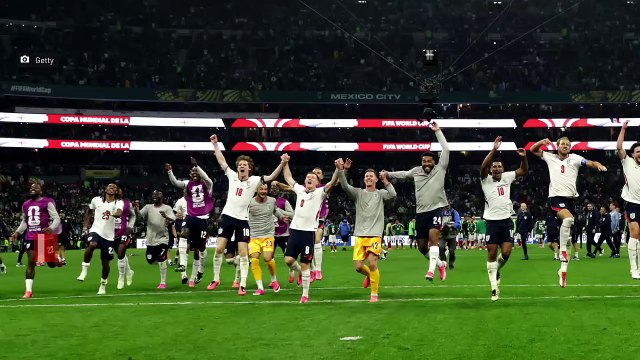 Évacué sur civière sans même être entré en jeu : la drôle de blessure de Jordan Henderson lors de la victoire de l'Angleterre face au Mexique à la Coupe du monde - Foot - Coupe du monde 2026