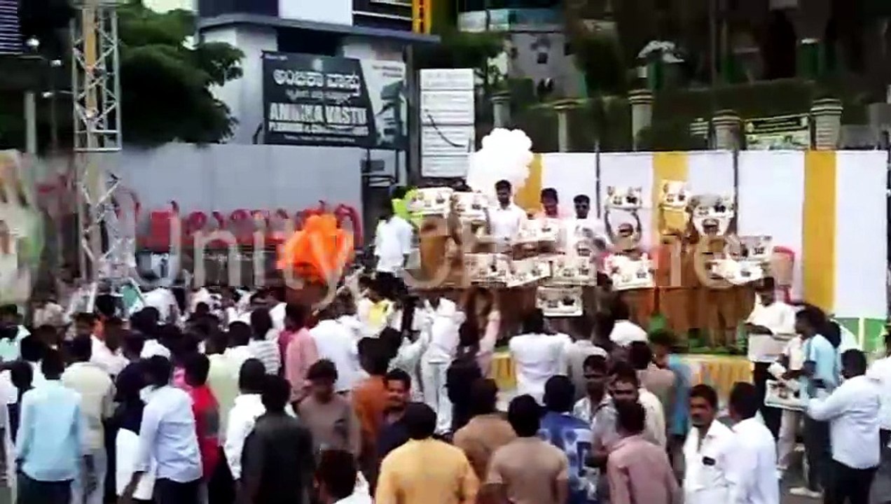 Priyank Kharge l First Arrived l After Become Home Minister l Grand Procession at Jagat Circle, Kalaburagi.
