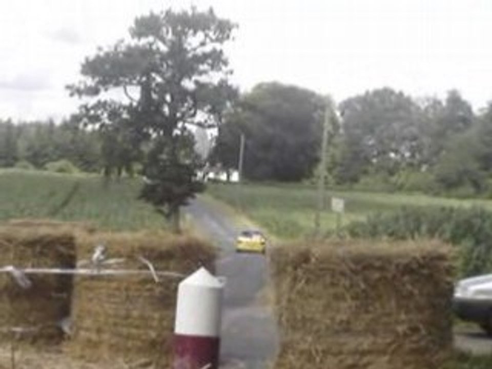 MOV02550