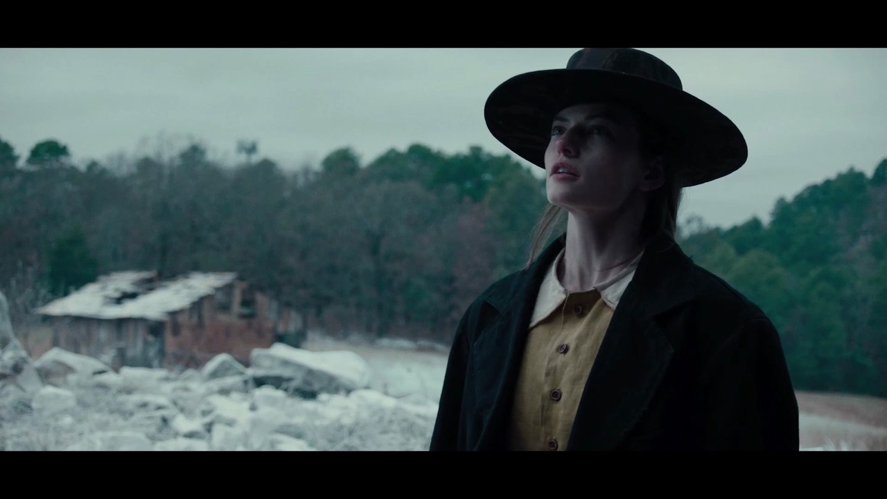 IR Interview: Mackenzie Foy For "The Isolate Th...