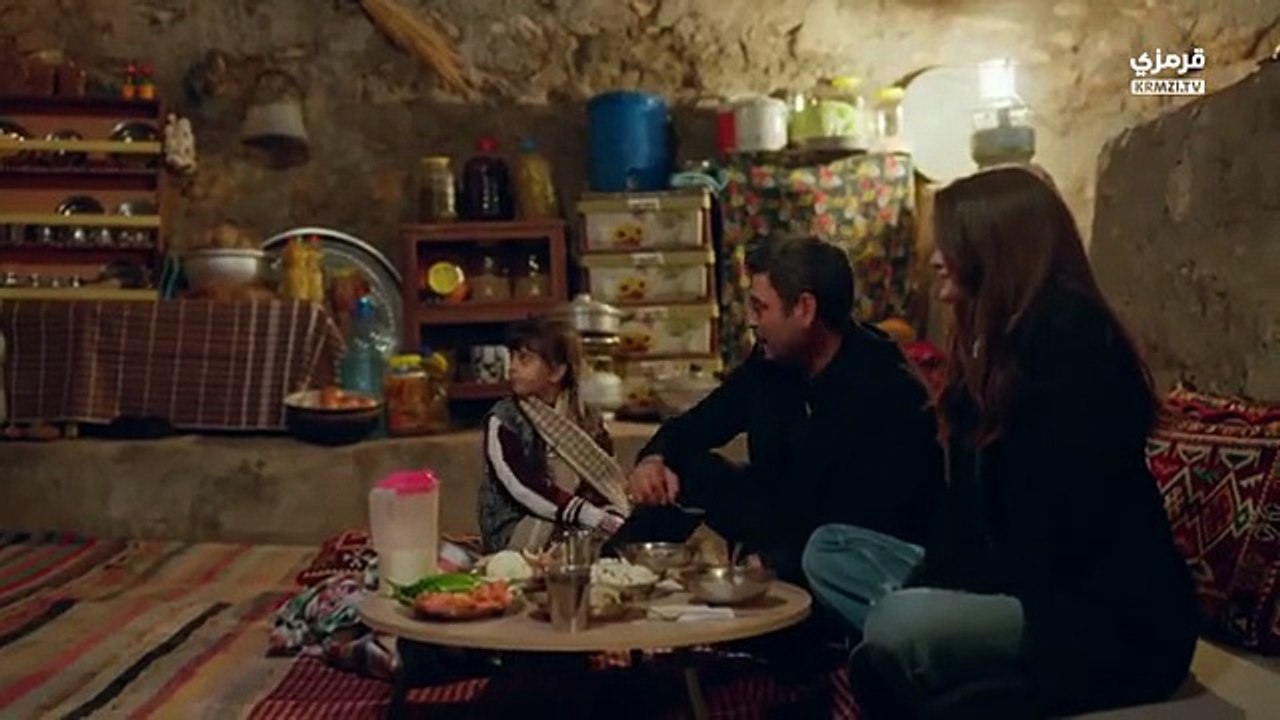 مسلسل المدينة البعيدة الحلقة 53 مترجم
