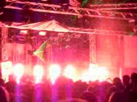 Soirée mousse Dinant 2008 09 == Hardstyle