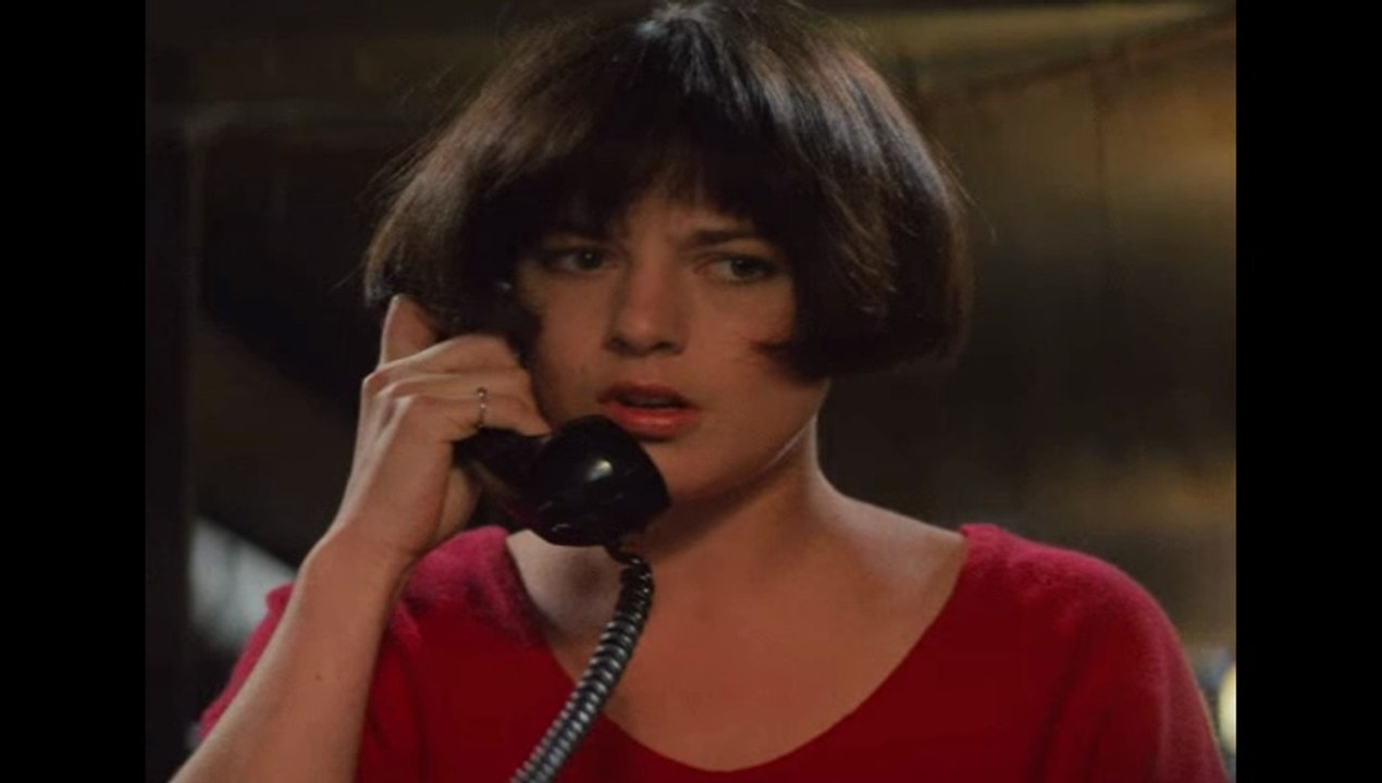 Actress Michelle Meyrink Resemblance To Helen Hunt? Girls Just Want To Have Fun & Sigourney Weaver