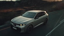 The new BMW X5 M60e xDrive Driving Video