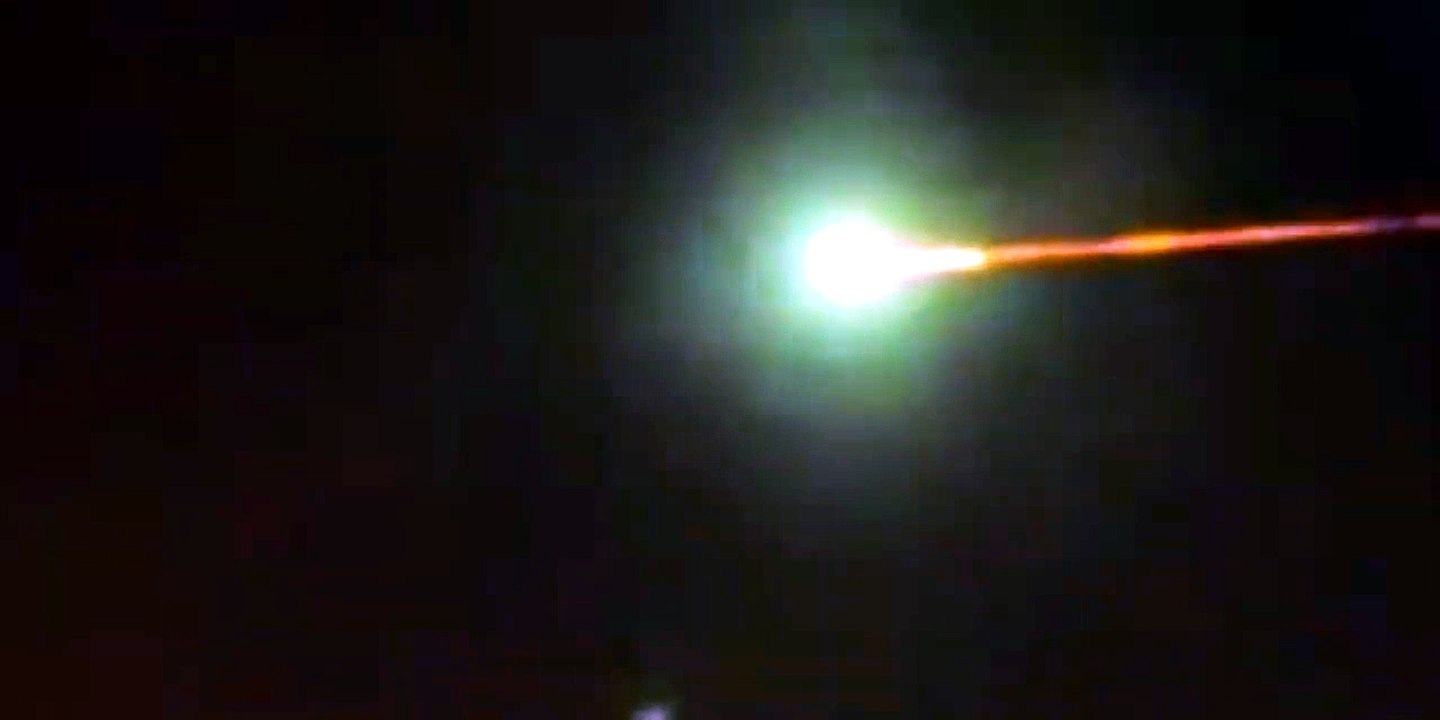 Meteor Fireball Lights Up Over Moscow