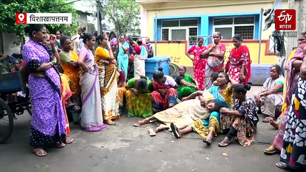 आंध्र प्रदेश: नाव पलटने के बाद एक मछुआरे को बचाया गया, छह लापता