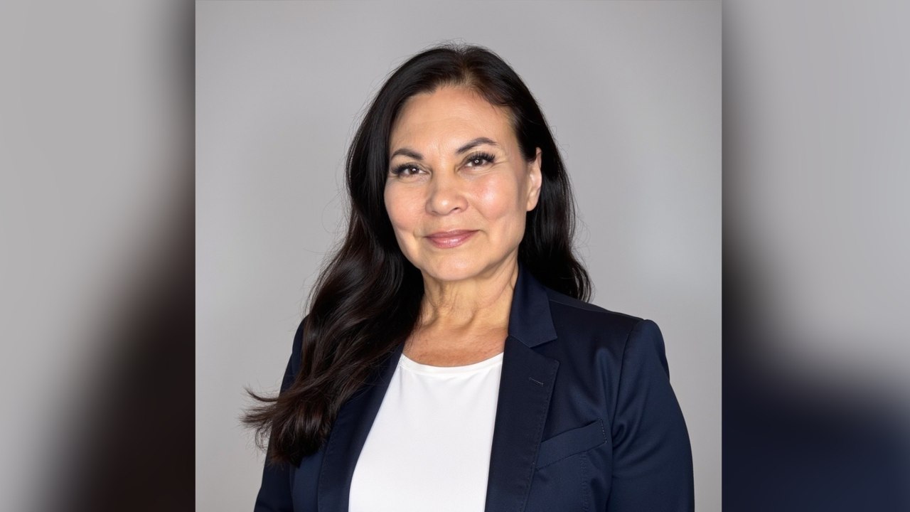 Celia  Xavier: From Traditional Filmmaking to Duanju