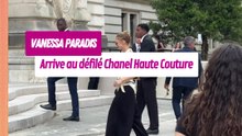 Vanessa Paradis fait une apparition remarquée au défilé Chanel Haute Couture