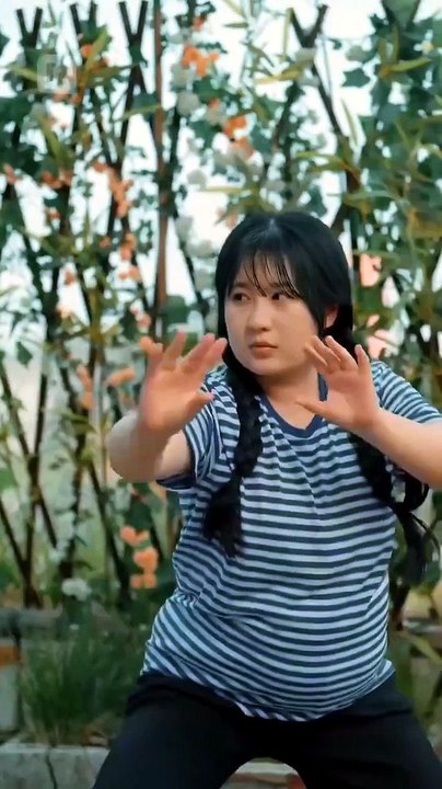 Renascida nos Anos 80: O Sucesso da Esposa de Tamanho Grande Série Completa