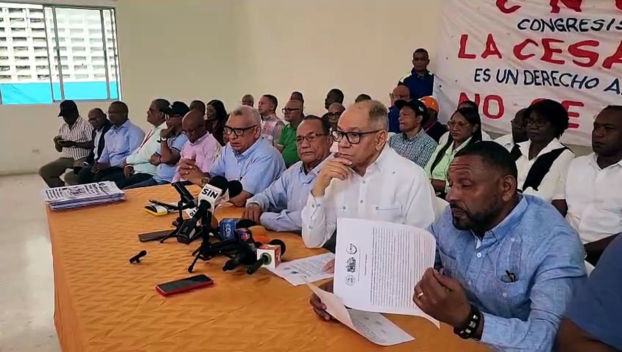 "¡No van a quitar la cesantía!": Sindicalistas piden a Luis Abinader retirar reforma del Código de Trabajo
