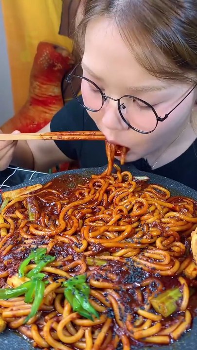 Mỳ lạnh siêu cay #mukbzng #spicy #eating #seafood #asmr