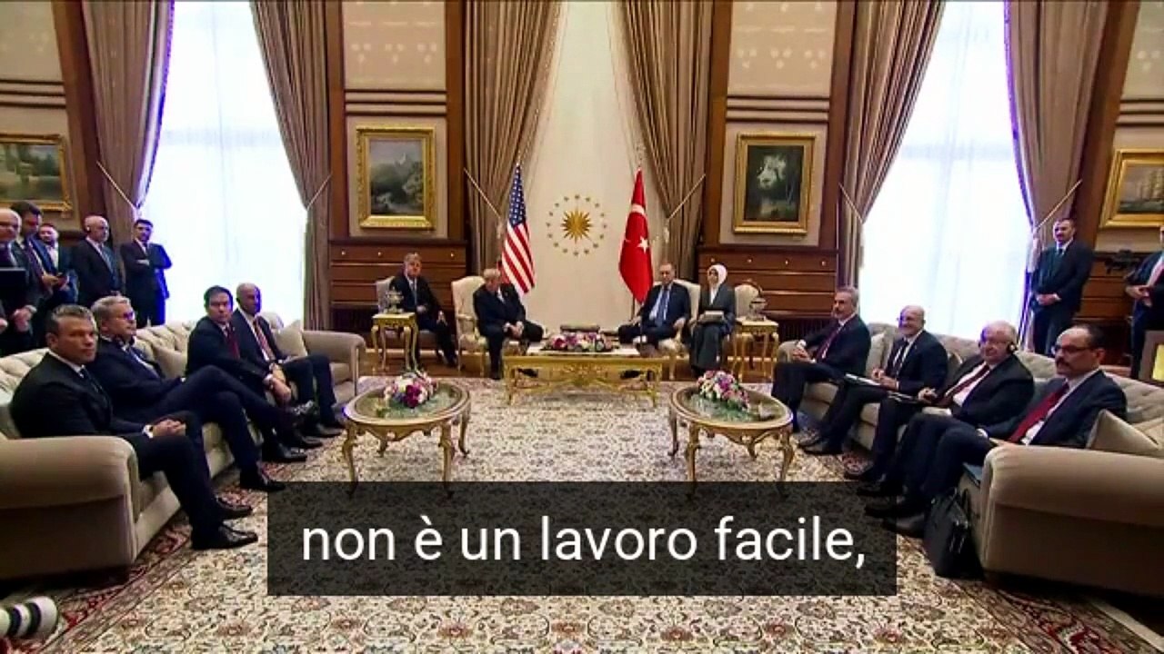 Trump, frenata dopo l'attacco a Meloni: "Mi piace, ma non mi ha aiutato contro l'Iran" - Video