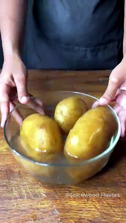 This Potato Cheese Pancake Will Surprise You🧾 Ingredients • 2 medium potatoe