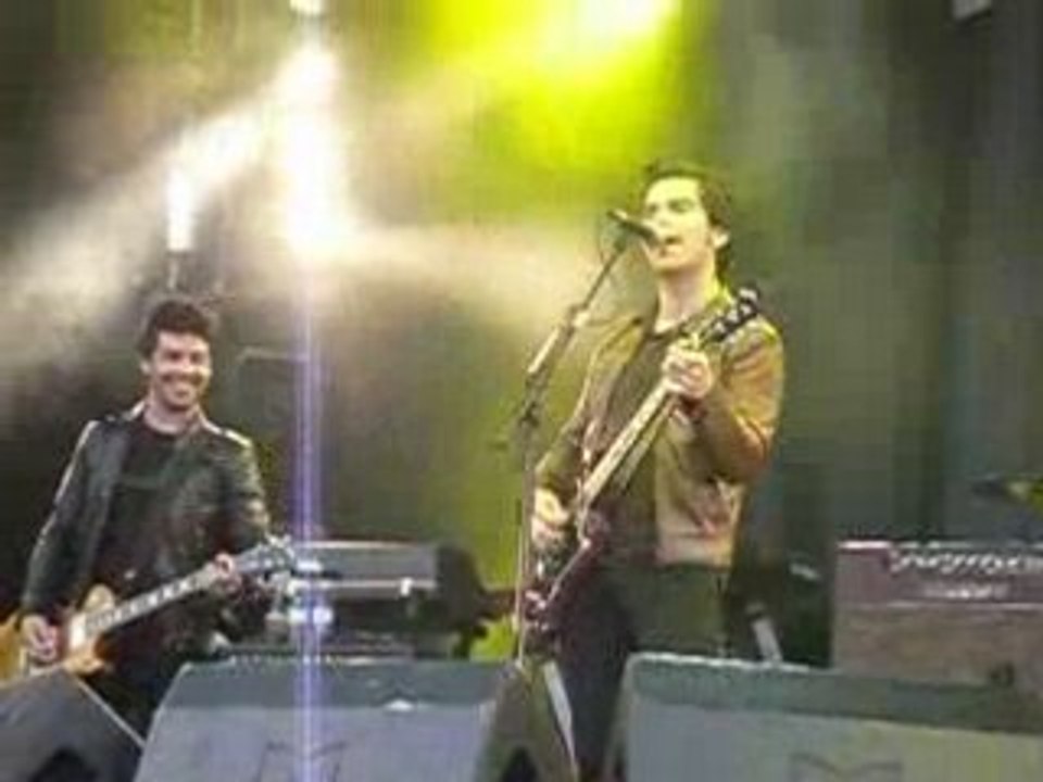 Stereophonics -  local boy - Furia 2008