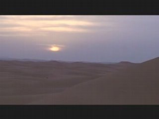 Lever-du-soleil-au-Sahara-Tom-Ritz
