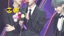 Reaction when RM looks and doesnt look 😁💜 #bts