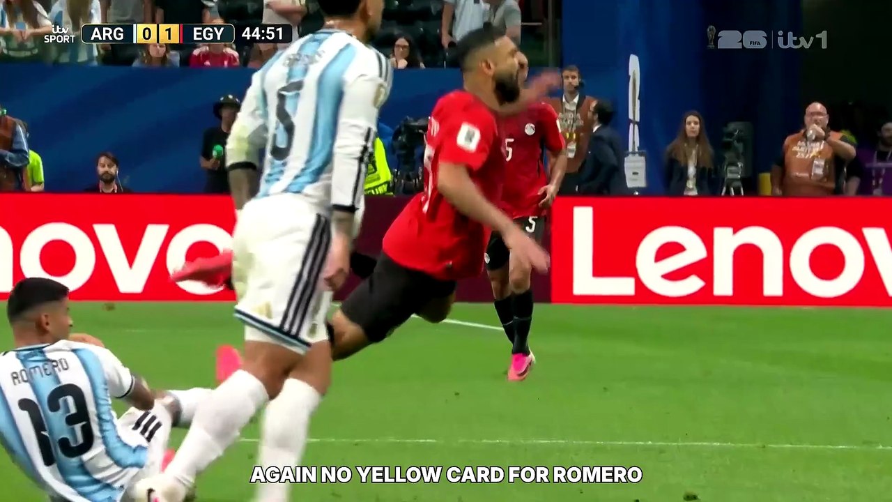You could probably make a 5 minutes comp about this disgraceful referee performance