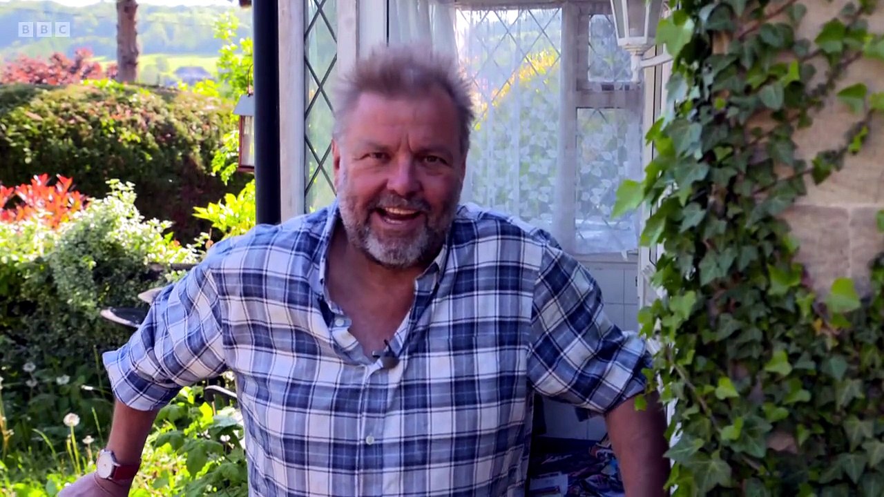 Homes Under The Hammer S29E17