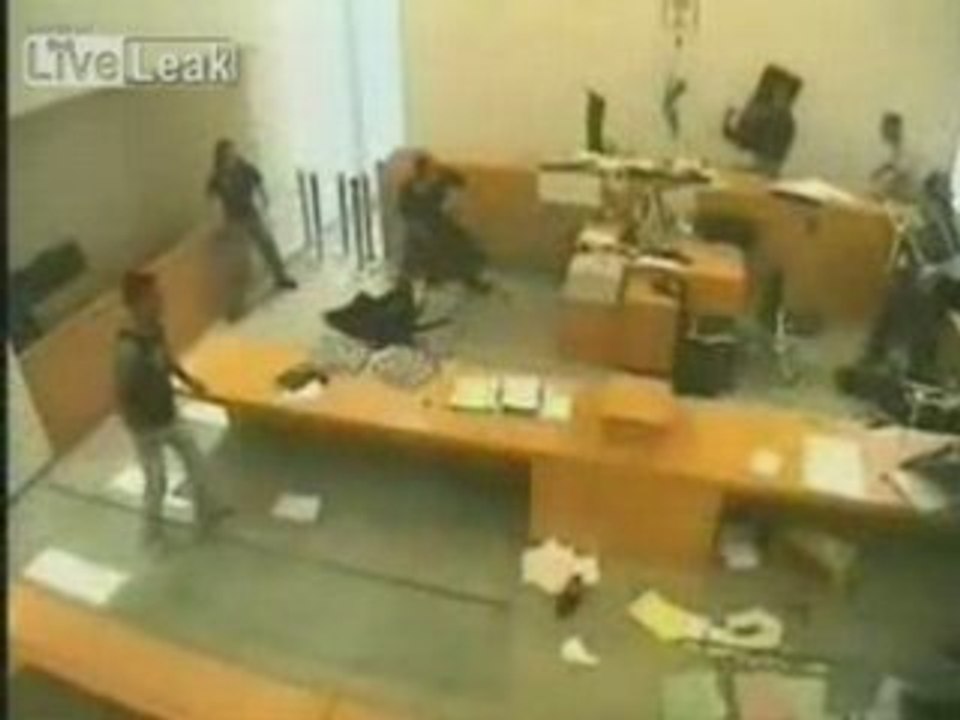 processo shock -  rissa in aula