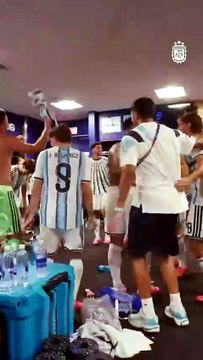 La canción de la Scaloneta en el vestuario