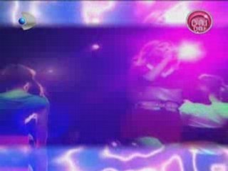 Hande Yener @ Canlı Canlı