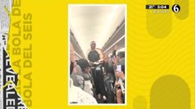 Julián Quiñones ovacionado en vuelo