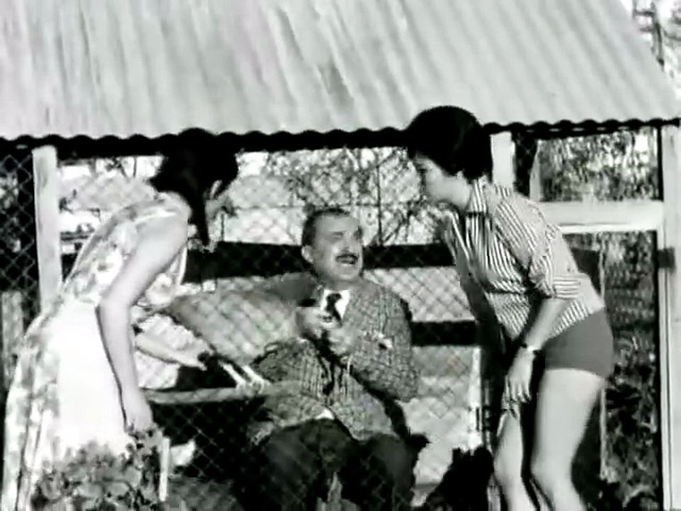 Αλλού τα κακαρίσματα... (1960)