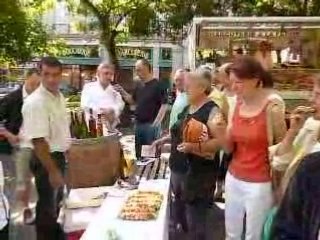 Les tables de la mayenne au marché de Laval