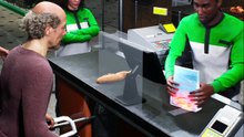 Premier jour en tant que caissier et tu tombes sur une collègue folle #humour #animation