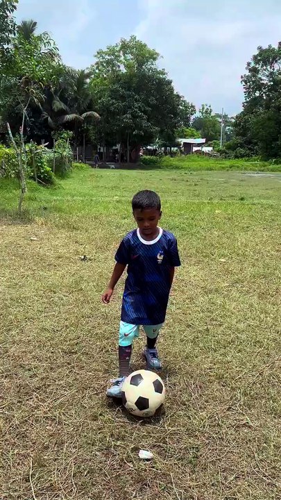 Unbelievable Football Skills at Such a Young Age! 😍 Future Football Star in the Making! ⚽🌟