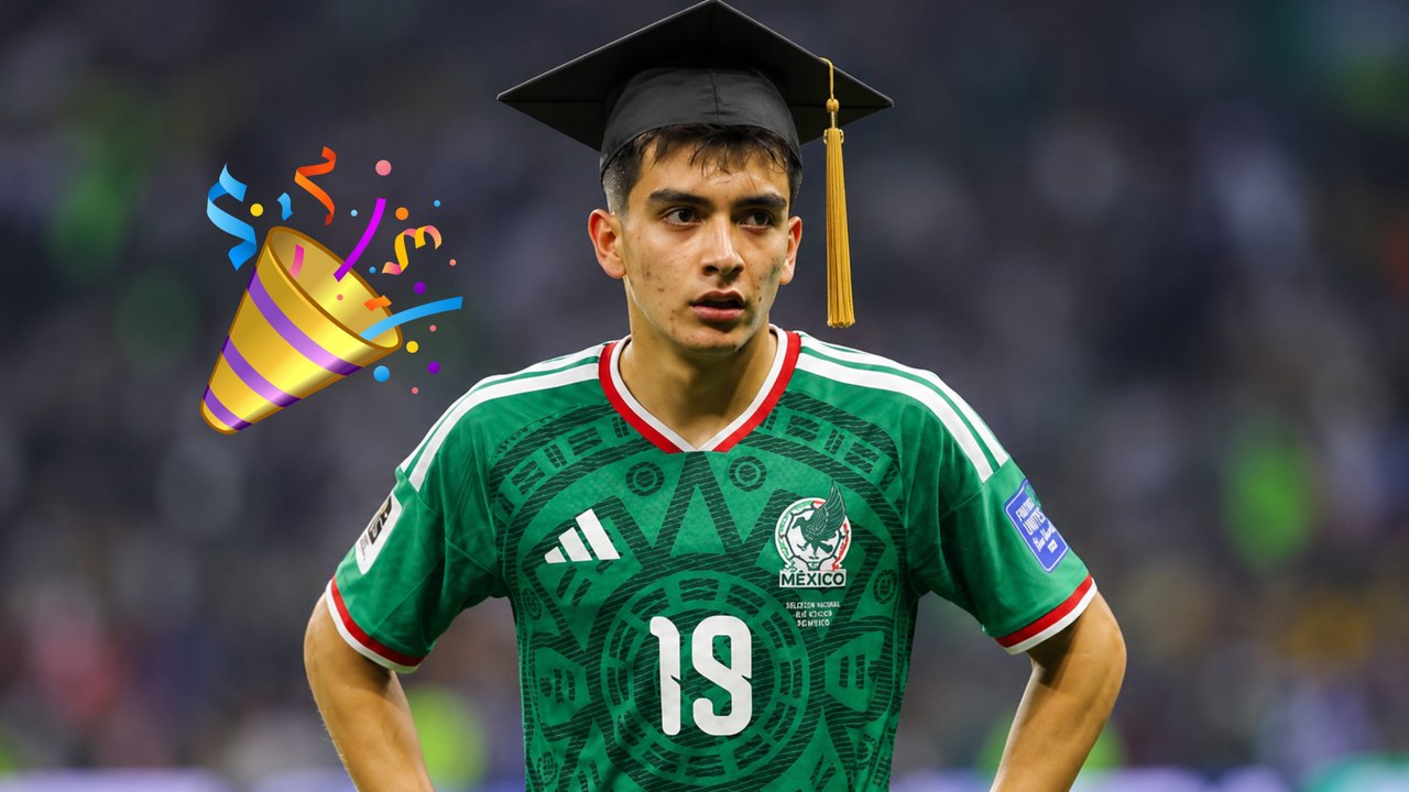 Gilberto Mora se gradúa de preparatoria tras eliminación de México en el Mundial 2026
