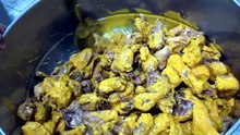 MAKING CHICKEN STEAM ROAST FOR 300 PERSONS