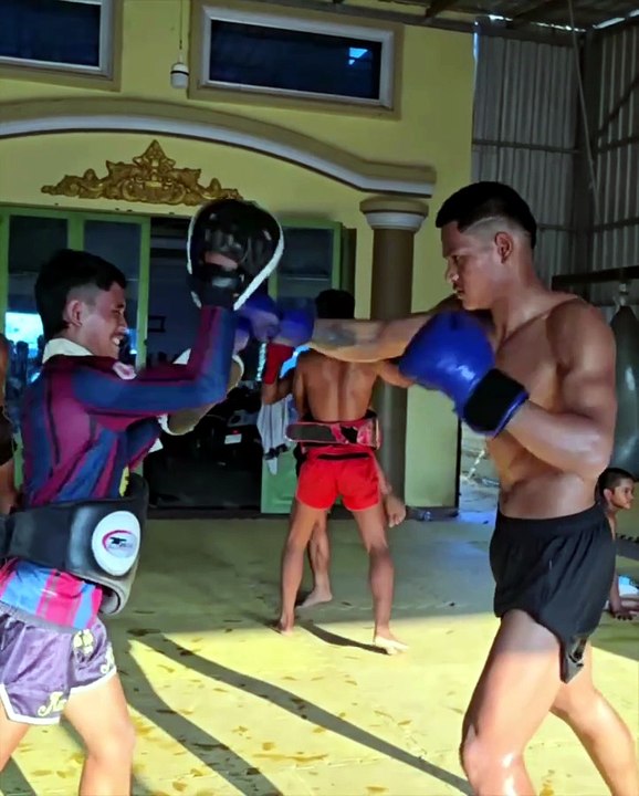 ខាំ នាគរាជ រំលឹកប្រវត្តិមិនដែលហ្វឹកហាត់ តែផ្ដួលដើរវាយតាមវត្តផ្ដួលដៃគូគ្រប់ប្រកួត មិនដែលឲ្យចប់ទឹក