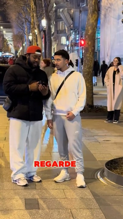 Il est beaucoup honnête et la fille a le seum