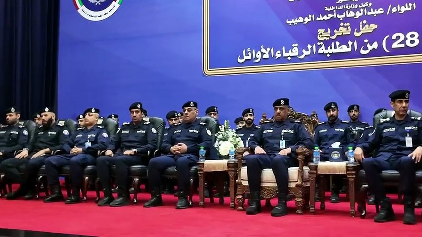 برعاية النائب الأول تخريج 269 رقيبا أولا من الدفعة 28 بمعهد ضباط الصف