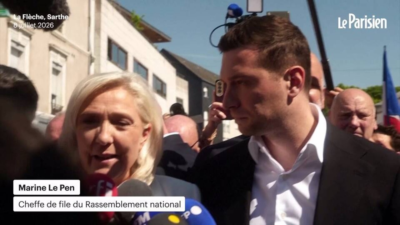 « Je suis innocente des faits qui me sont reprochés », clame Marine Le Pen devant une foule agitée