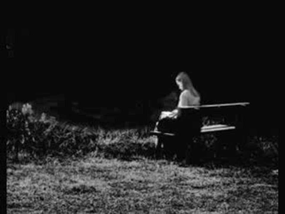 Iclal aydınseni sevdiğim için özür dilerim...