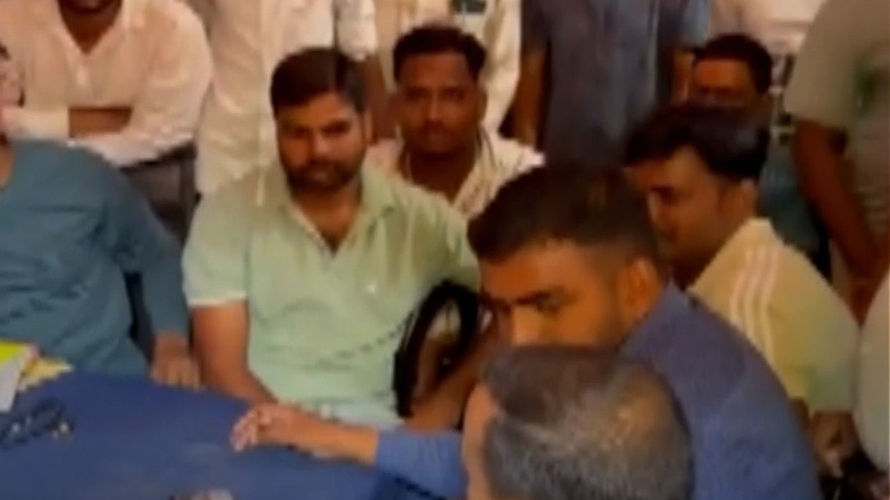 टीचर पर धार्मिक आस्था से जुड़े आरोप, शिक्षा विभाग ने शुरू की जांच