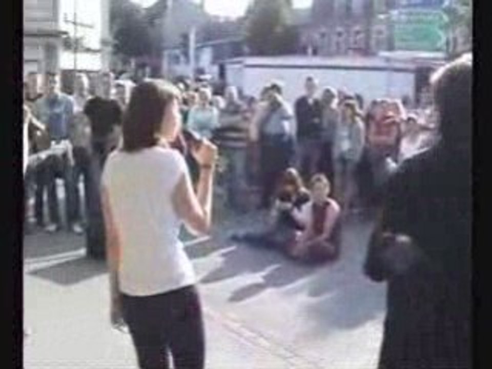Jeune et con (les hum's, la fête de la musique)