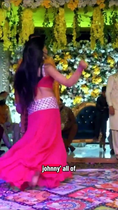 The Story Told Through Her Hair 😮Aaj Khol De ang Ang Mera Ve#ChandaMalik#mujradance#DancePerformance#SStudio 2