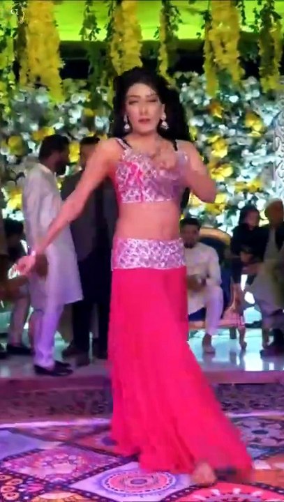 The Definition of Grace and Power #Aaj Khol De ang Ang Mera Ve#ChandaMalik#mujradance#DancePerformance#SStudio 4