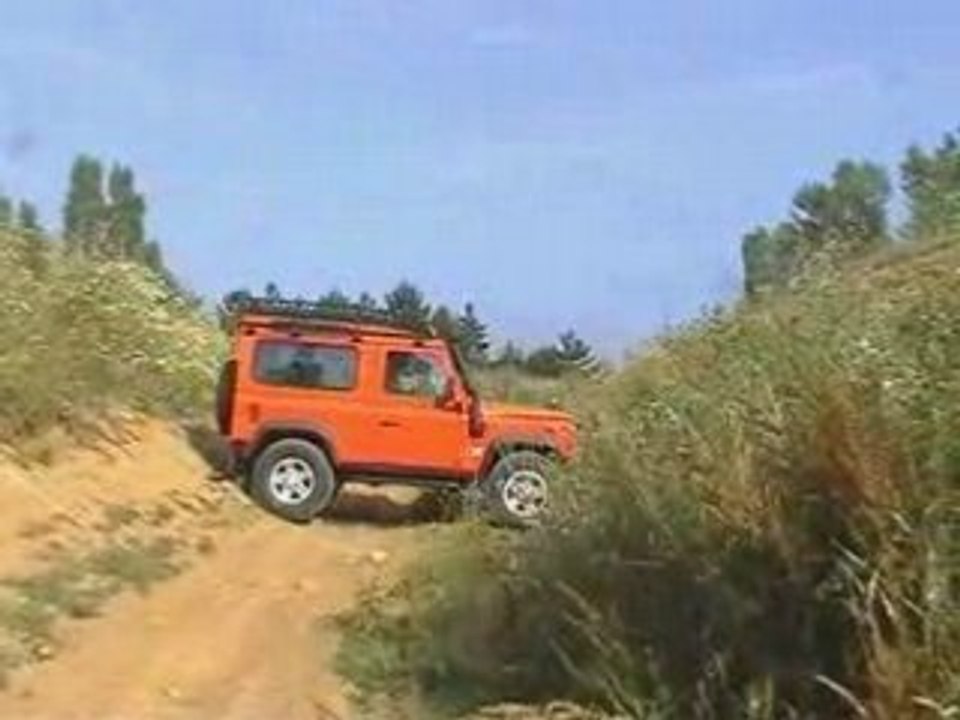 Land Rover Defender 90